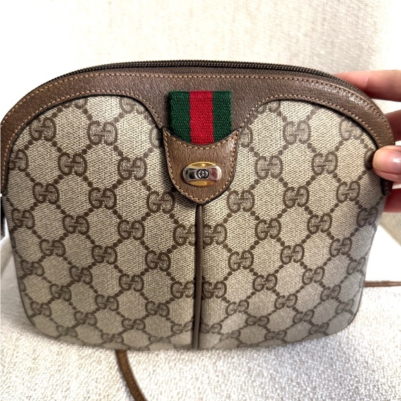 Gucci authentic brown monogram coated canvas crossbody bag - Picture 14 of 14